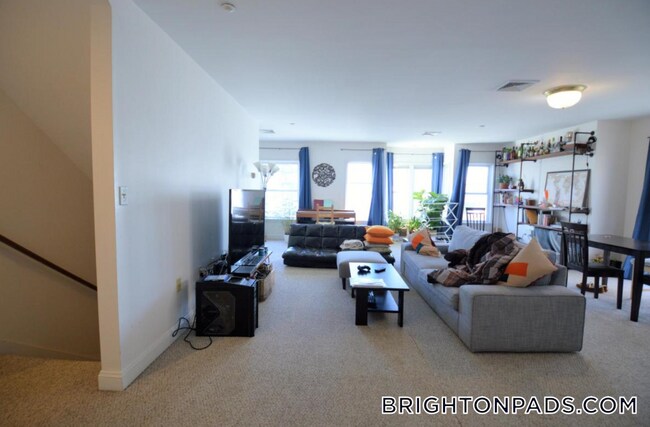 Foto del edificio - 8 Glencoe St