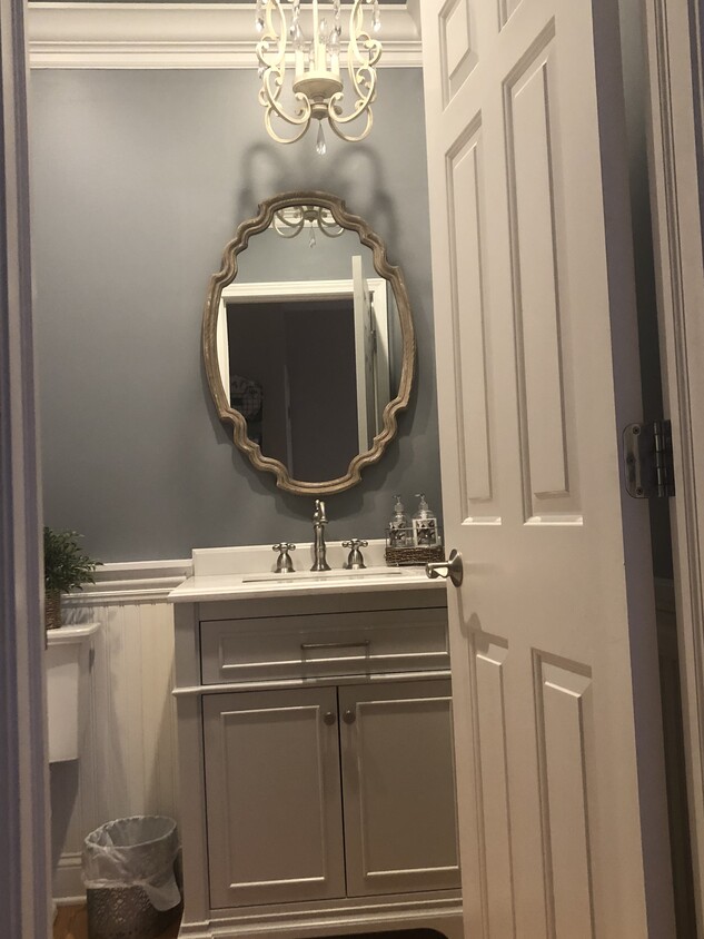 Powder room - 2449 W Logan Blvd