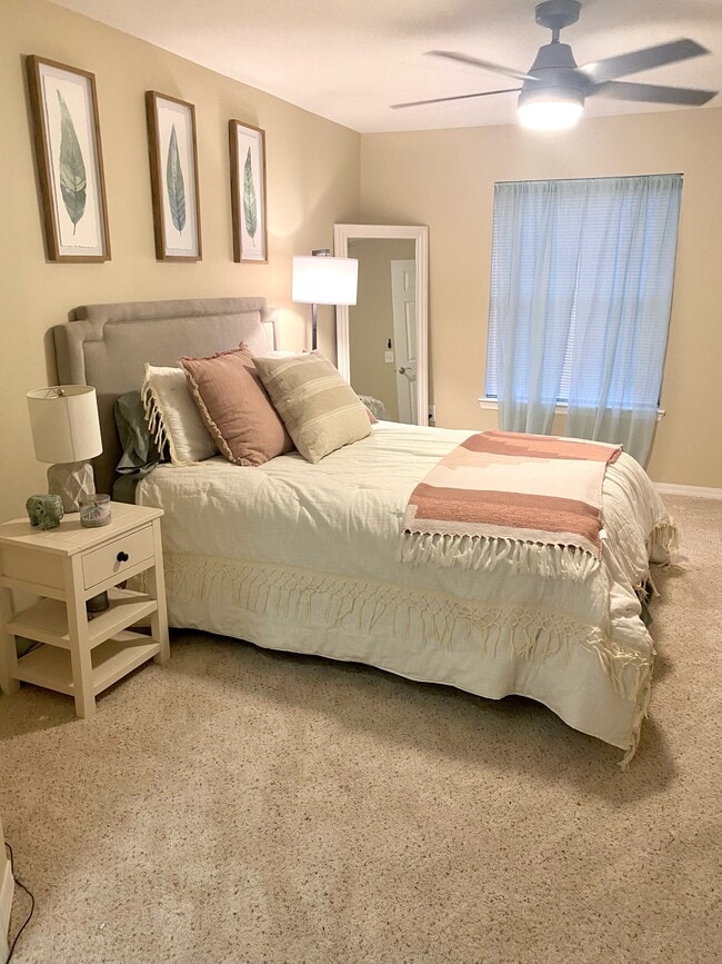 bedroom - 3220 Bermuda Isle Cir