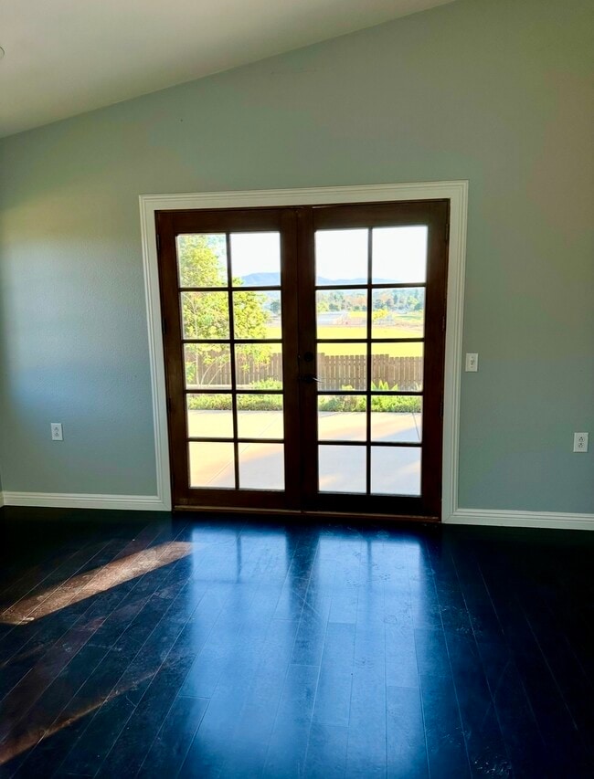 Building Photo - 810 Anns Way