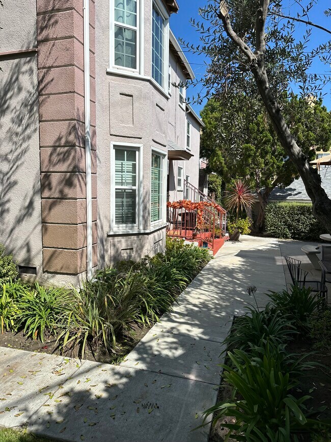 Foto del edificio - 314 N Kenwood St