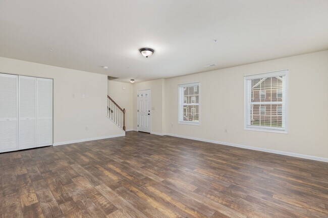 Foto del edificio - Welcome to this charming 3-bedroom, 2.5-ba...