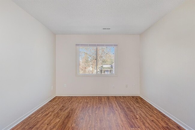 Building Photo - 210 Harrison St