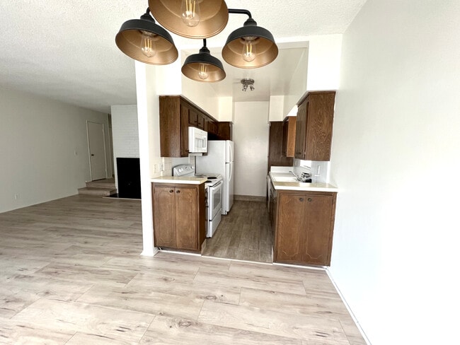 Building Photo - 1246 Brockton Ave