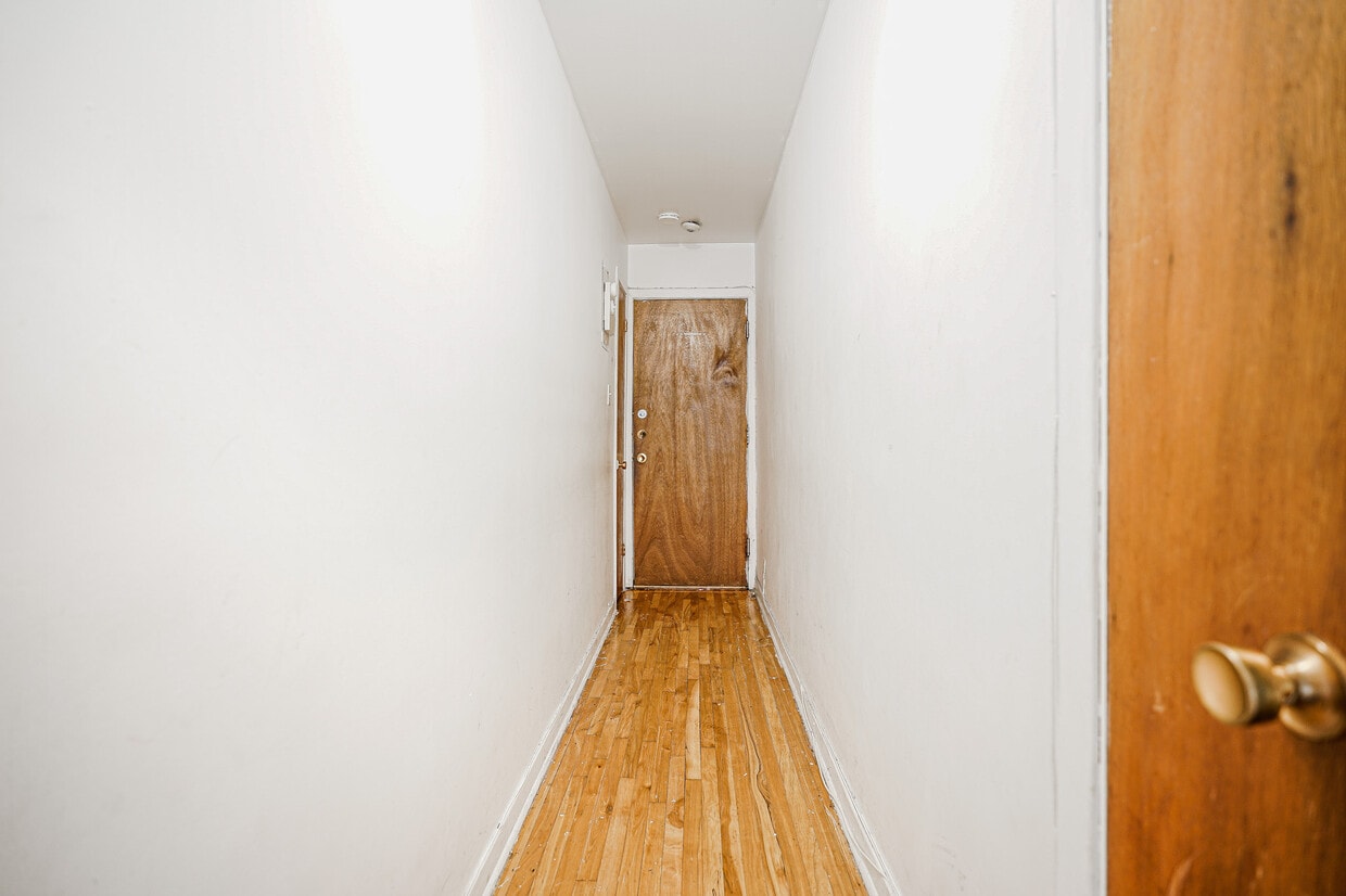 Photo principale - 6880-625e 25e Ave