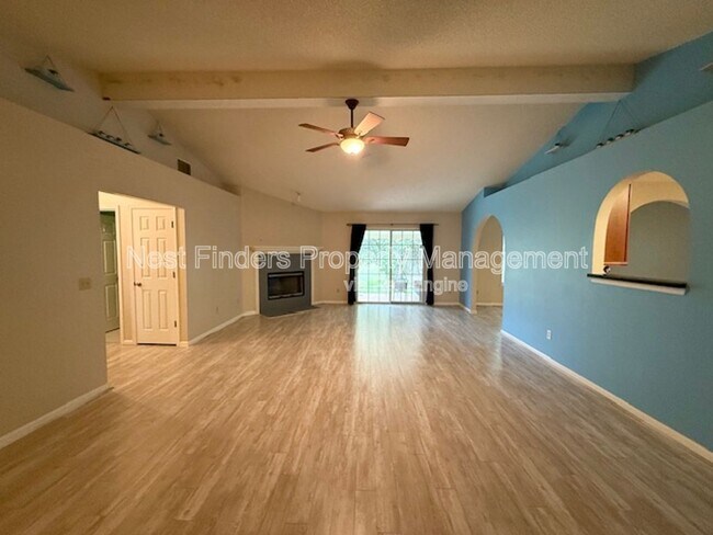 Foto del edificio - 11644 Lazy Willow Ln