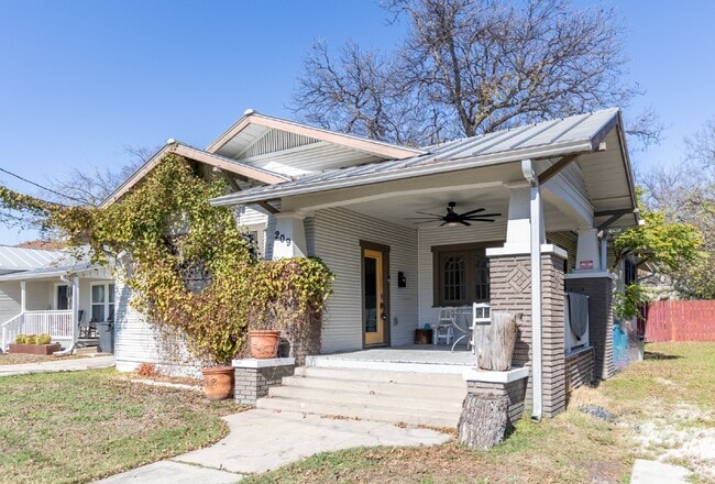 Foto del edificio - 209 Carolina St