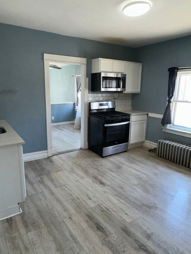 Building Photo - 154 W 118th St