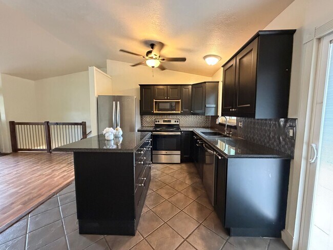 Building Photo - 3815 S Pitkin Cir