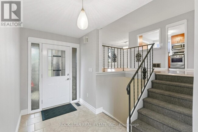 Building Photo - 111 Britten Close