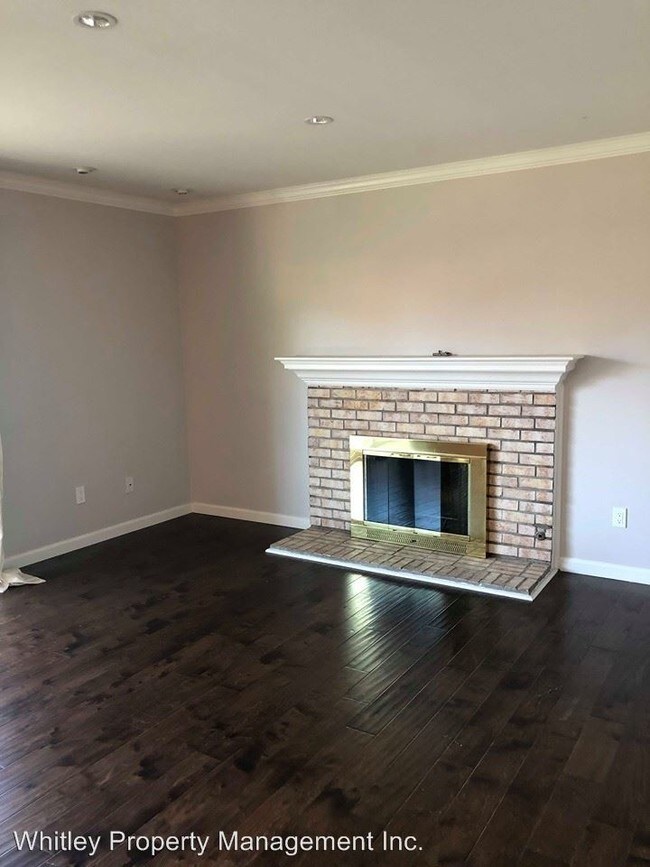 Foto del edificio - 3 br, 2 bath House - 451 Oak Grove Ave # 3