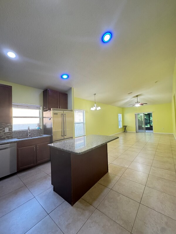 Foto del edificio - 3740 Aria Dr
