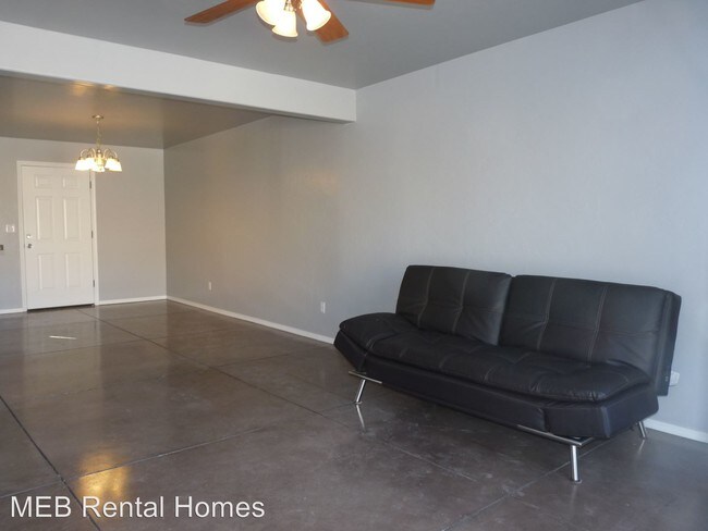Building Photo - 3 br, 2 bath House - 2751 N. Castro Ave