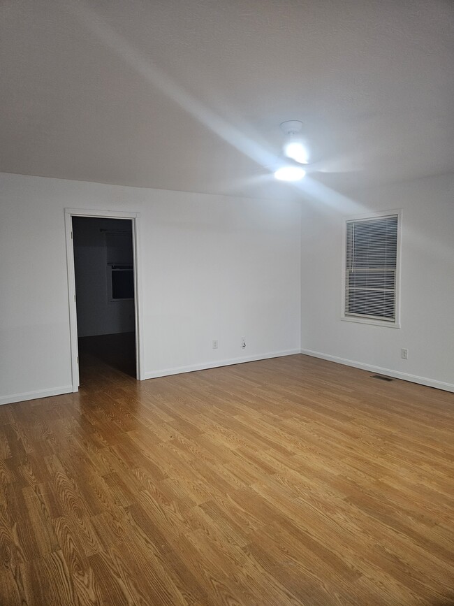 Building Photo - 53 Overlook Dr