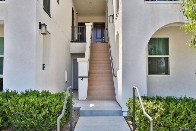 Building Photo - Newer 3 Bedroom Townhouse Near Otay Ranch ...