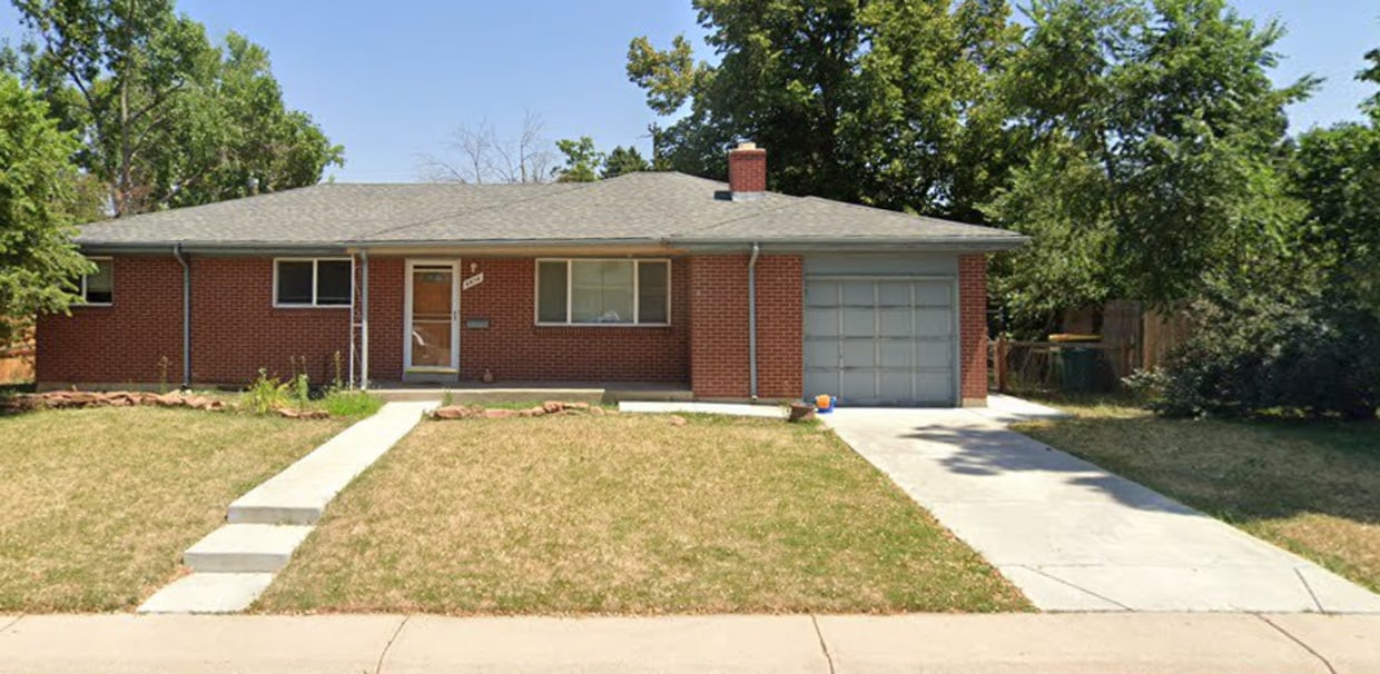 Foto principal - Amazing 3 Bed, 2 Bath Spacious Home with a...