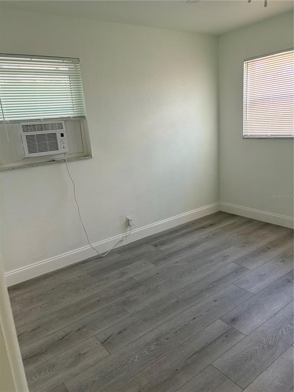 Foto del edificio - 11425 1st St E