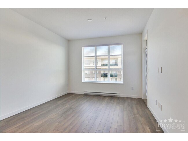 Photo du bâtiment - 8509-8158 158 St