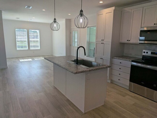 Building Photo - 5702 Blue Harbor Dr