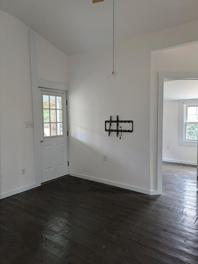 Foto del edificio - 12 Holly St