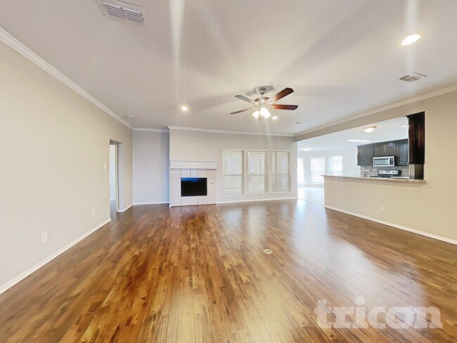 Foto del edificio - 5004 Saddlehorn Dr