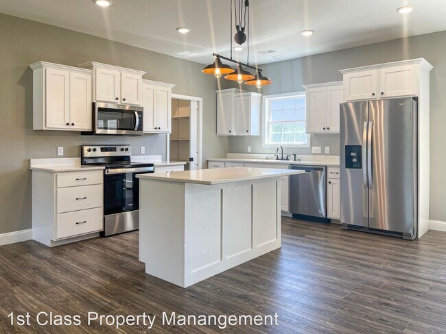 Building Photo - 3 br, 2 bath House - 501 Chase Trail