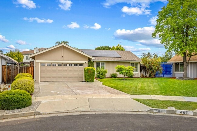 Building Photo - 464 Edelweiss Dr