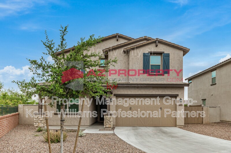 Foto principal - 14031 W Pershing St