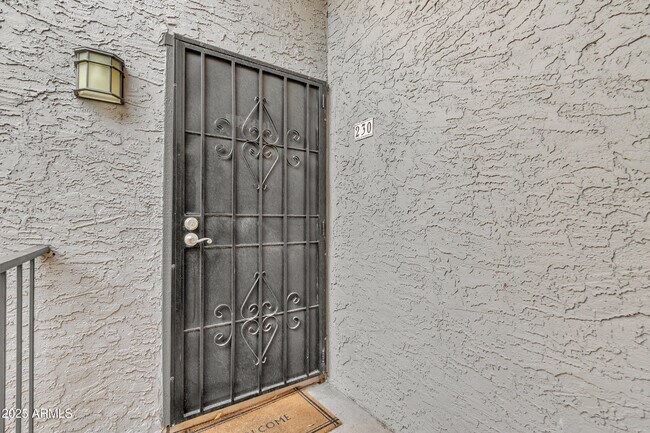Foto del edificio - 4444 E Paradise Village Pkwy N