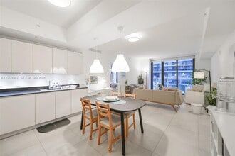 Building Photo - 1010 Brickell Ave