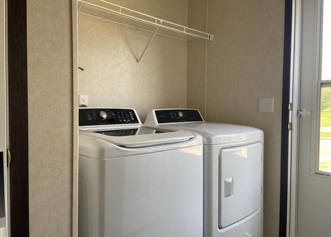 Building Photo - 169 Birch