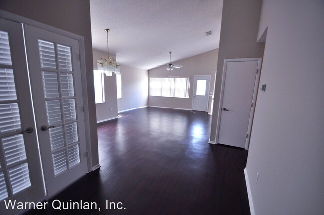 Building Photo - 1336 Woodfield Oaks Dr