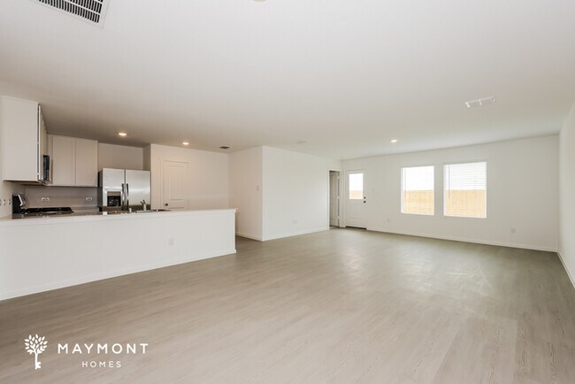 Foto del edificio - 3025 Tooley Dr