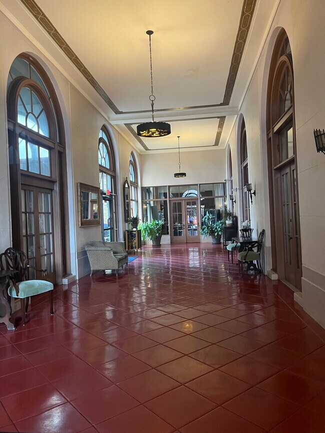 Foto del edificio - 455 E Ocean Blvd