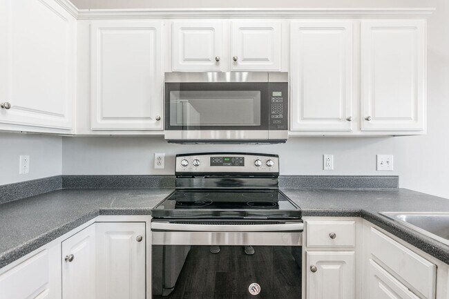 Foto del edificio - 4 bedroom Home Sumner County Schools