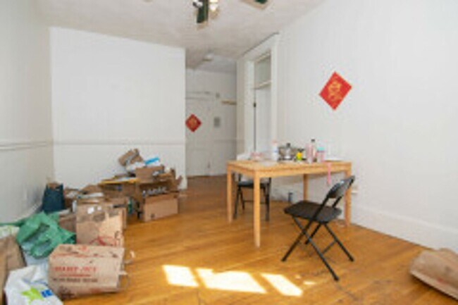 Foto del edificio - Allston 3 bedroom apartment - 6/1/26 - NO BROKER FEE