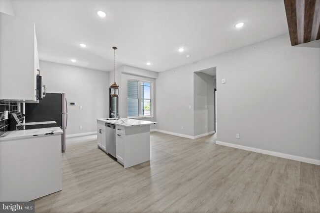 Foto del edificio - 403 N Simpson St