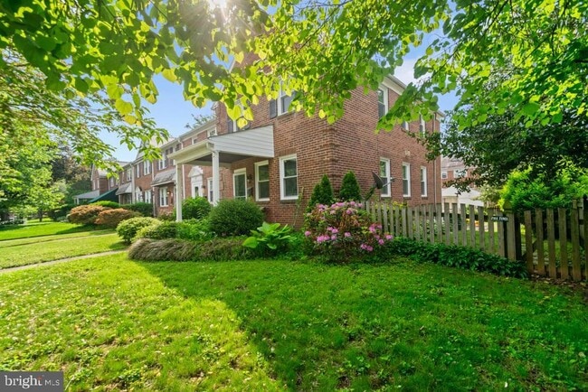 Building Photo - 45 Murdock Rd
