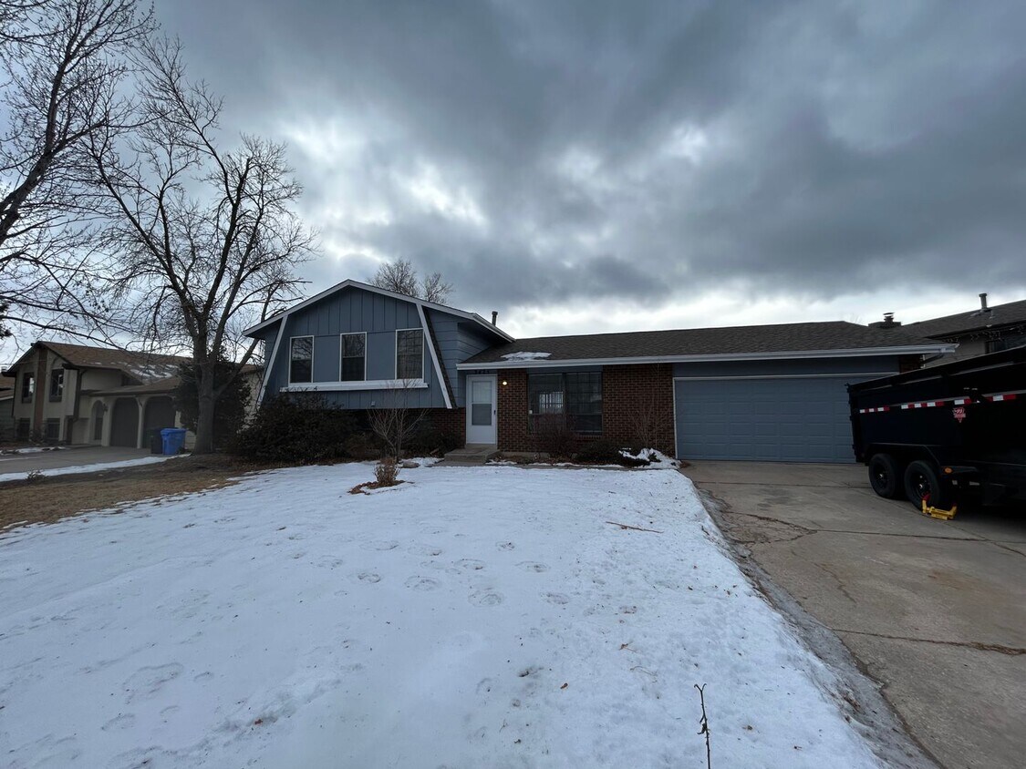 Primary Photo - Updated 4 Bedroom, 2 Bath home in Northeas...