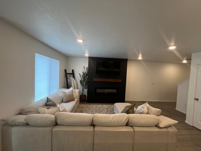 Foto del edificio - 986 E Manifest Ln