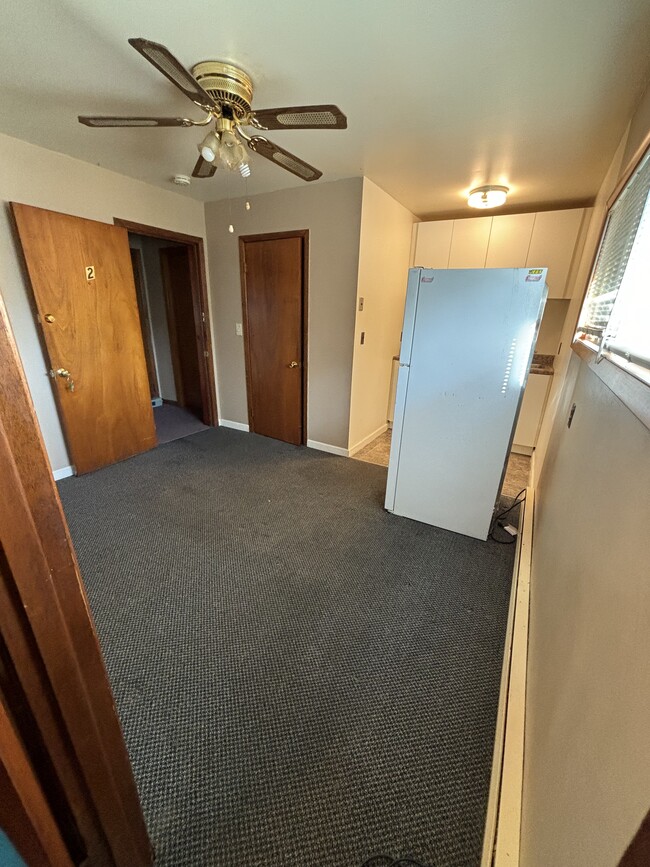 Building Photo - 220A Highland Rd