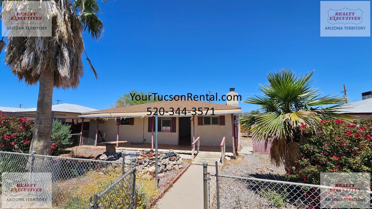 Primary Photo - Ajo, AZ - 3/3 with storage