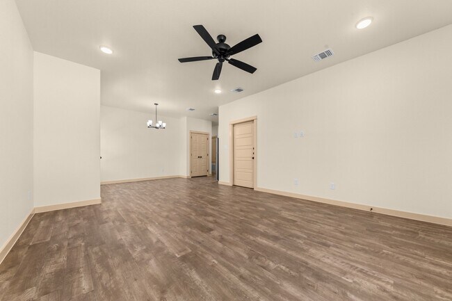 Building Photo - 5903 Cordillera Dr