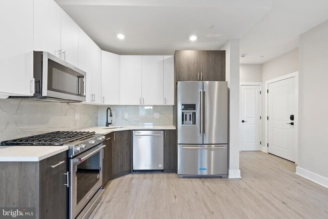 Foto del edificio - 408 N Front St