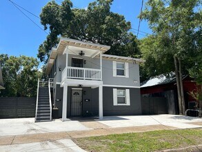 Building Photo - 1376 Prince St