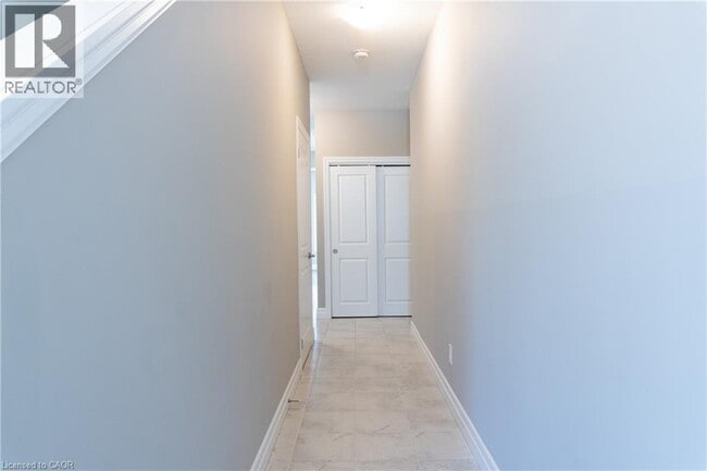 Building Photo - 59 Pondcliffe Dr