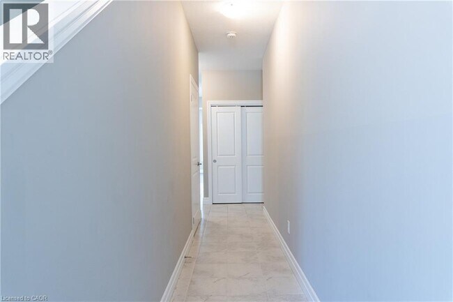 Photo du bâtiment - 59 Pondcliffe Dr