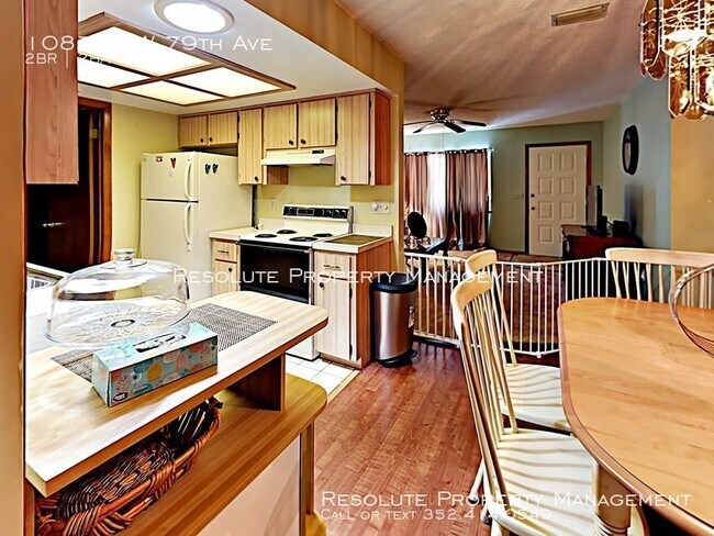 Building Photo - 10875 SW 79th Ave
