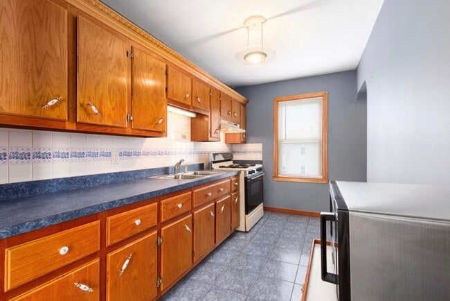 Foto del edificio - 344 Snell St