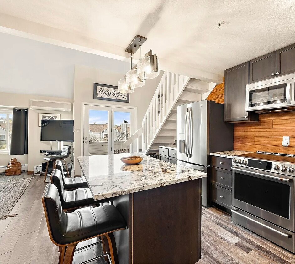 remodeled kitchen - 2201 Pearl St